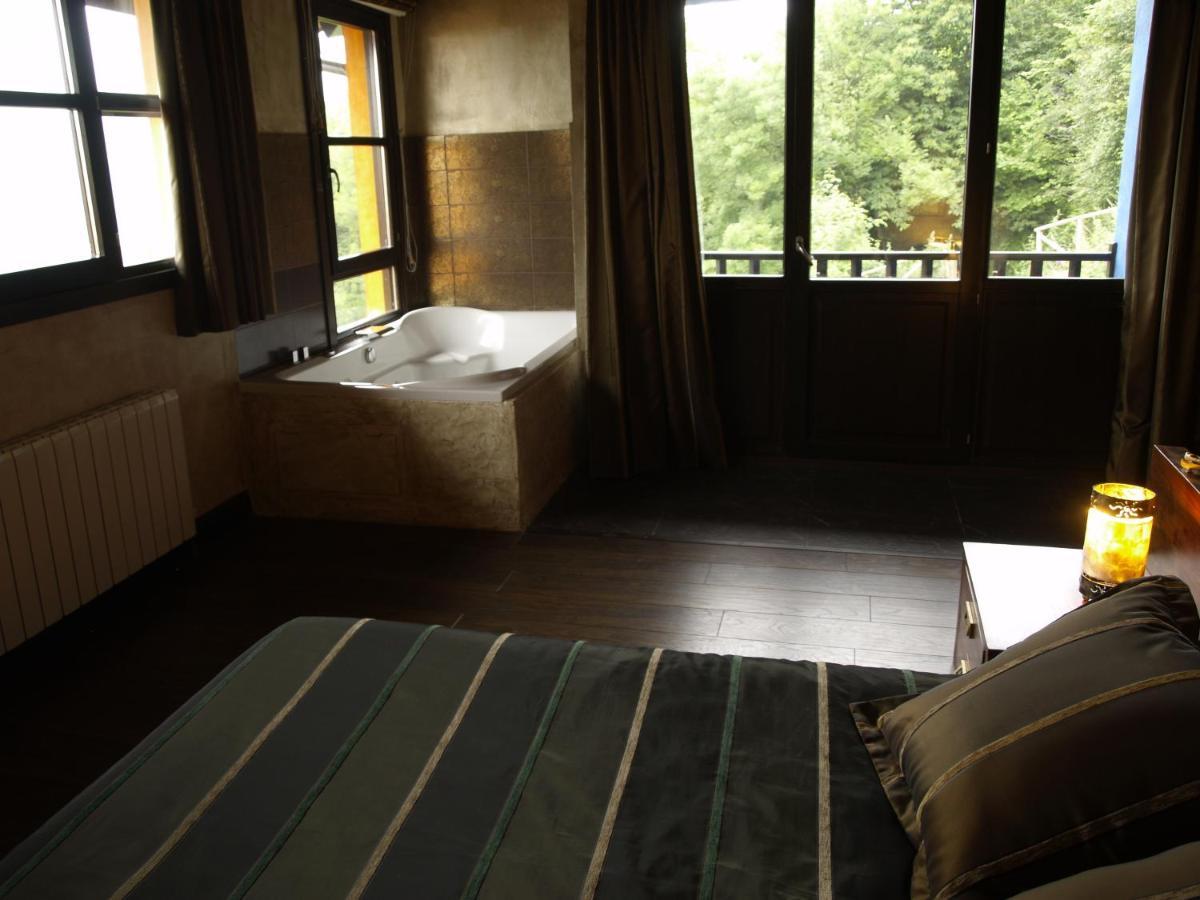 La Aldea Sonada Hotel Oviedo Bagian luar foto